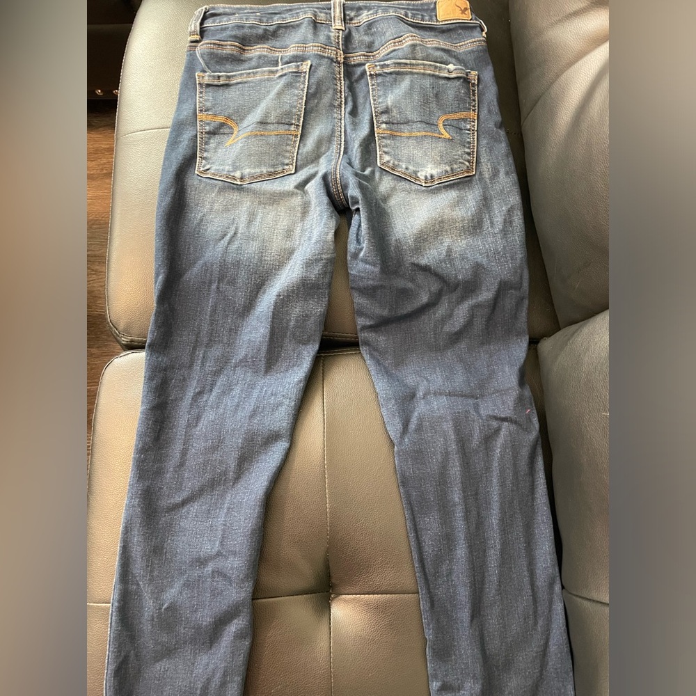 American Eagle Faded Skinny jeans